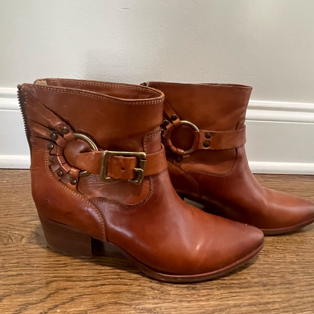 Frye ankle boots, tan, western